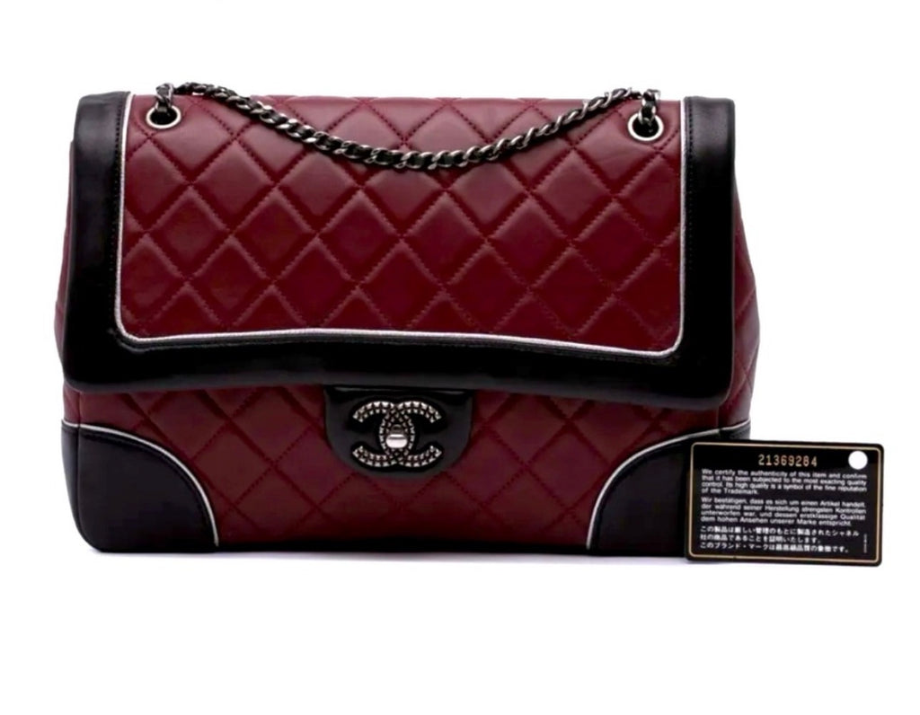 Preloved Chanel Paris-Salzburg Bicolor Quilted Lambskin Tyrolean Flap 00412025OPUL