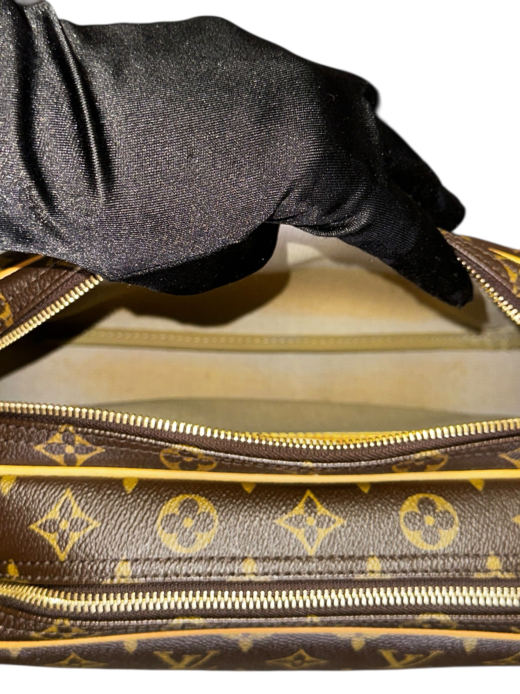 Preloved Louis Vuitton Reporter in Monogram PM 00062026OPUL