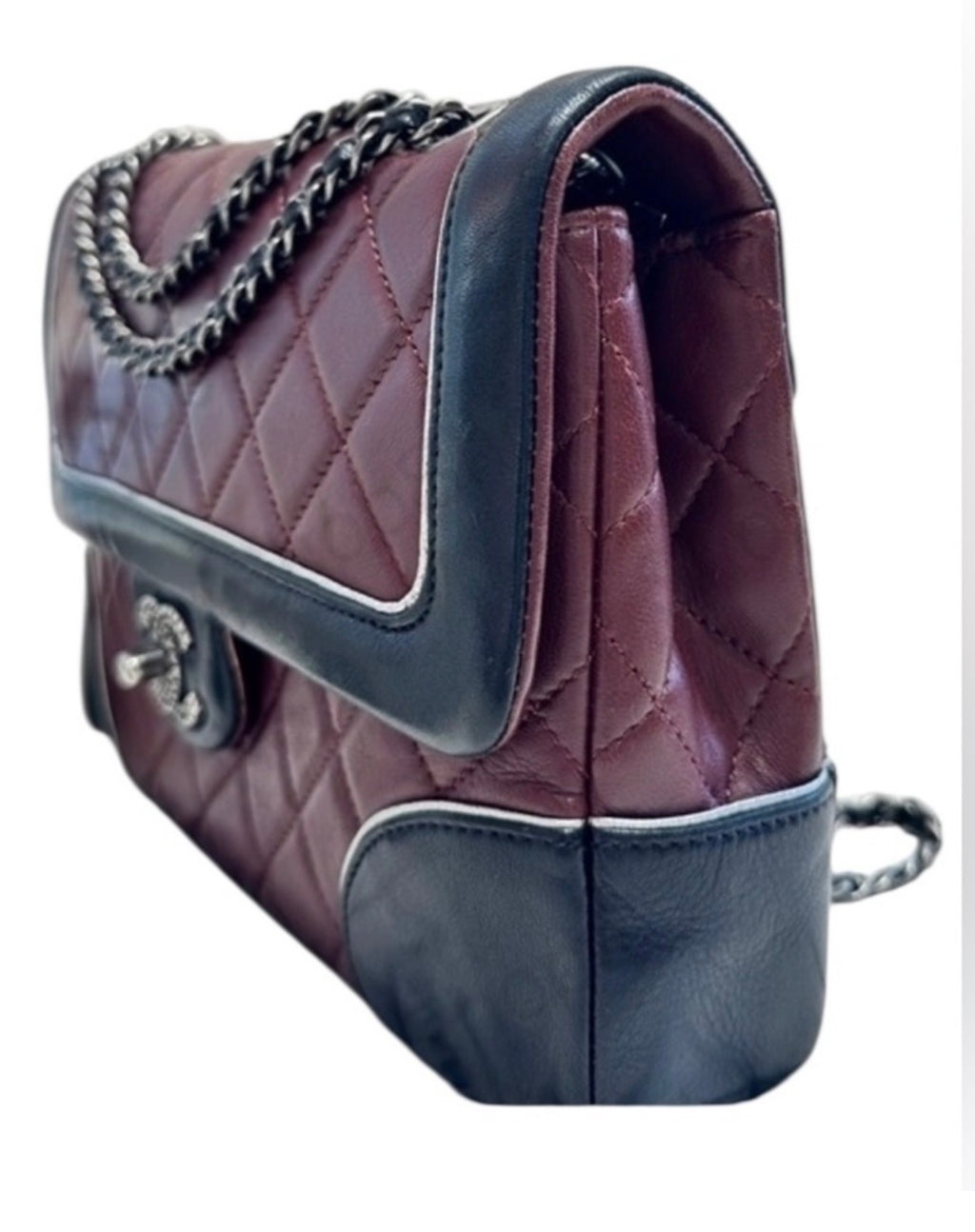 Preloved Chanel Paris-Salzburg Bicolor Quilted Lambskin Tyrolean Flap 00412025OPUL