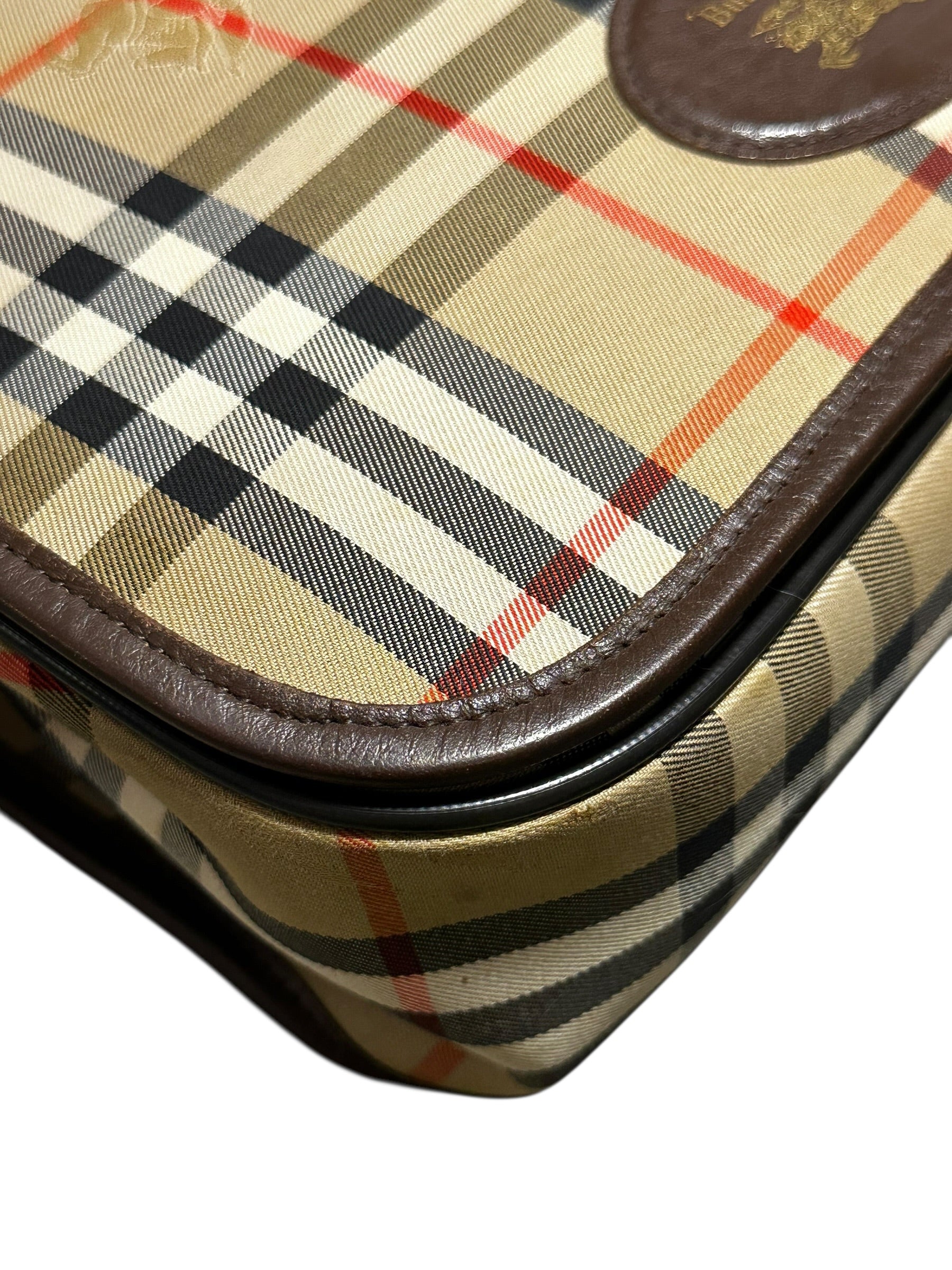 Preloved Burberry Nova Messenger Bag 00092026OPUL