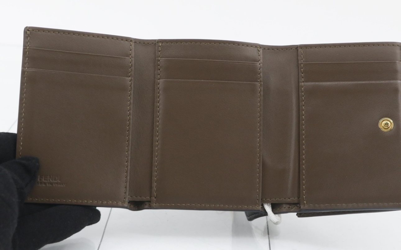 Fendi FF Diamiand Geometric Trifold Wallet 00212025OPUL
