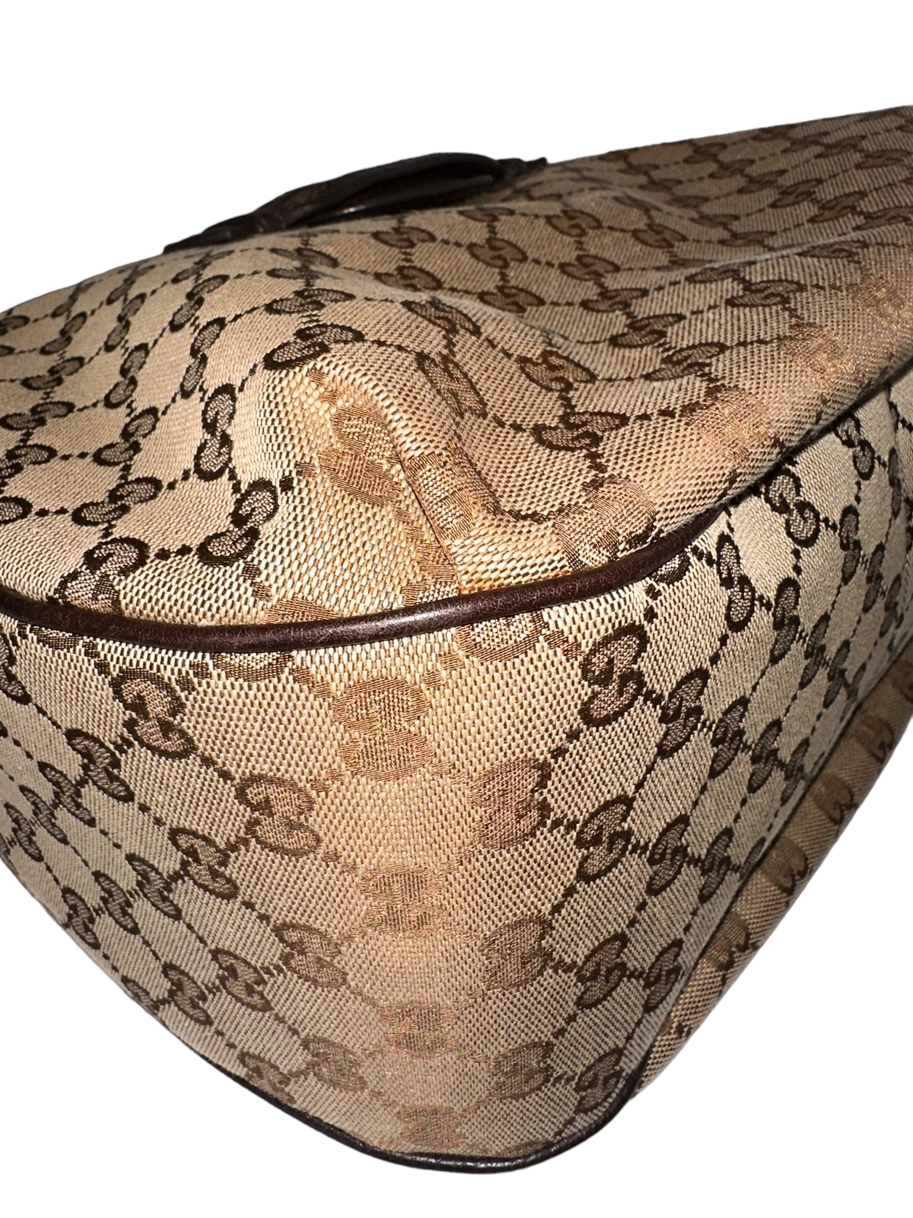 Preloved Gucci GG Supreme Hobo Chain Bag 02042024OPUL