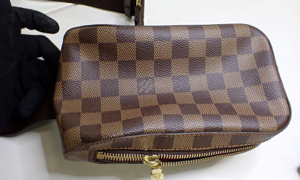 Preloved Louis Vuitton Geronimo in Damier Ebene 00302025OPUL