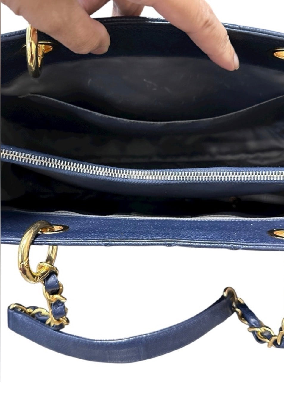 Preloved Chanel Grand Shopping Tote In Quilted Caviar Leather 00502025OPUL