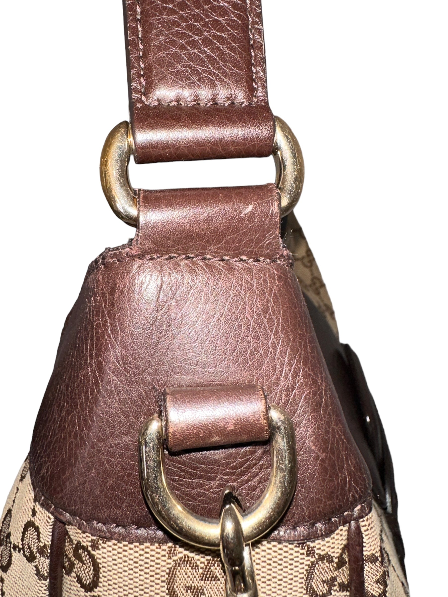 Preloved Gucci GG Supreme Hobo Chain Bag 02042024OPUL