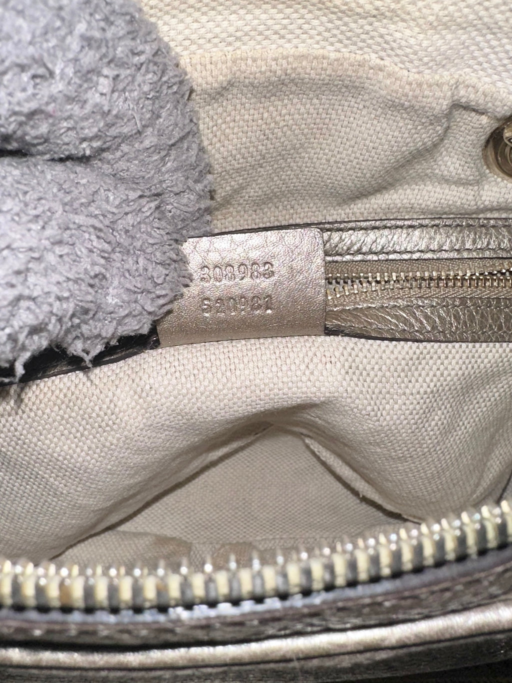 Preloved Gucci GG Soho Interlocking Logo (00062025OP)