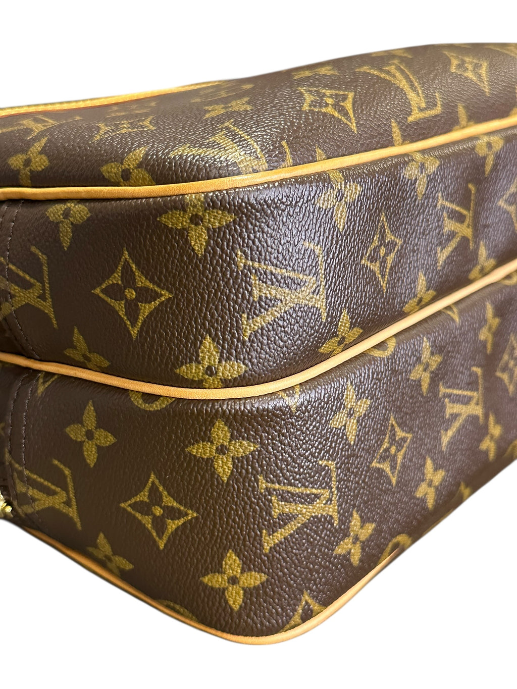 Preloved Louis Vuitton Reporter in Monogram PM 00062026OPUL