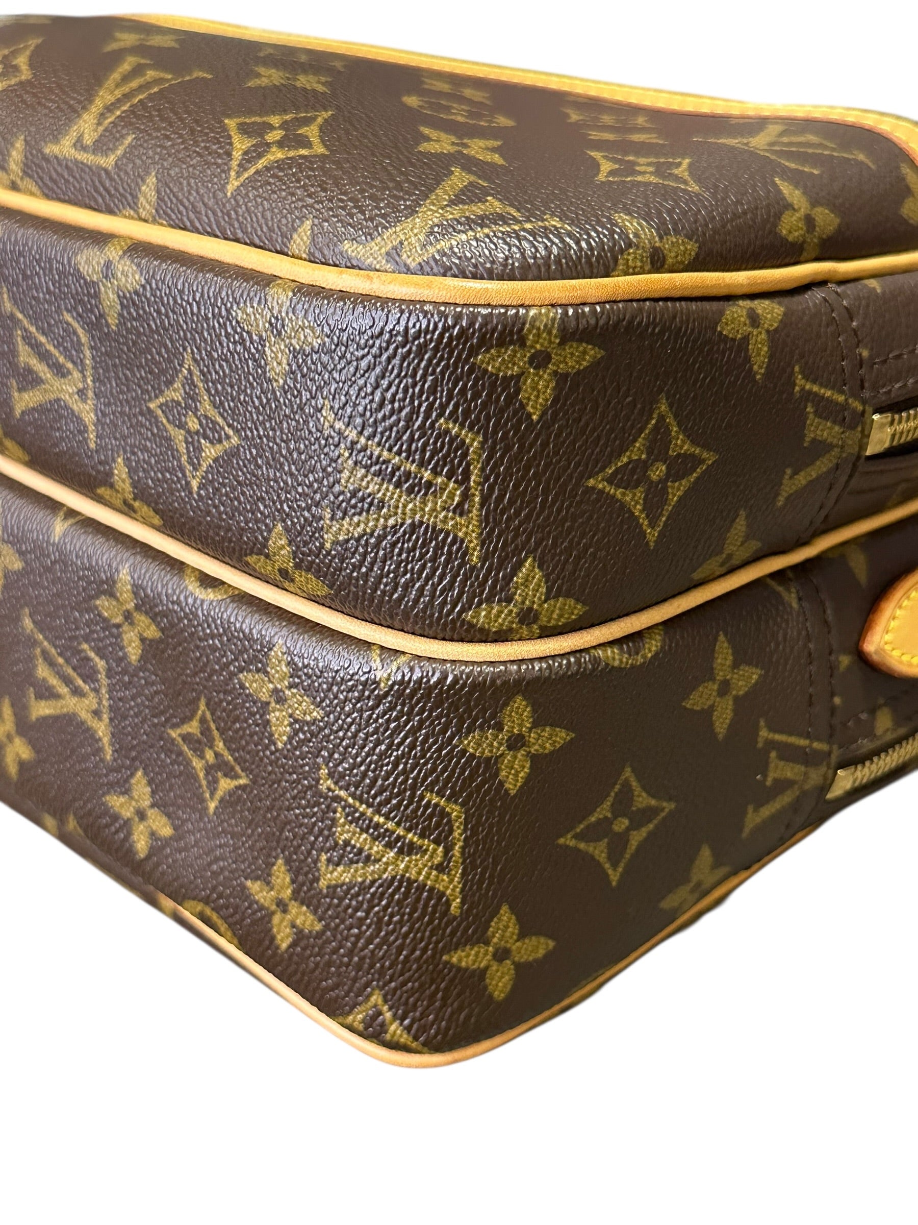 Preloved Louis Vuitton Reporter in Monogram PM 00062026OPUL