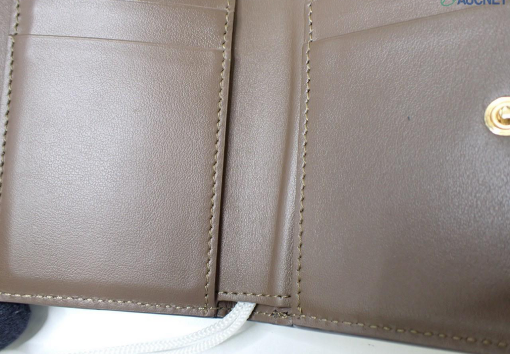 Fendi FF Diamiand Geometric Trifold Wallet 00212025OPUL