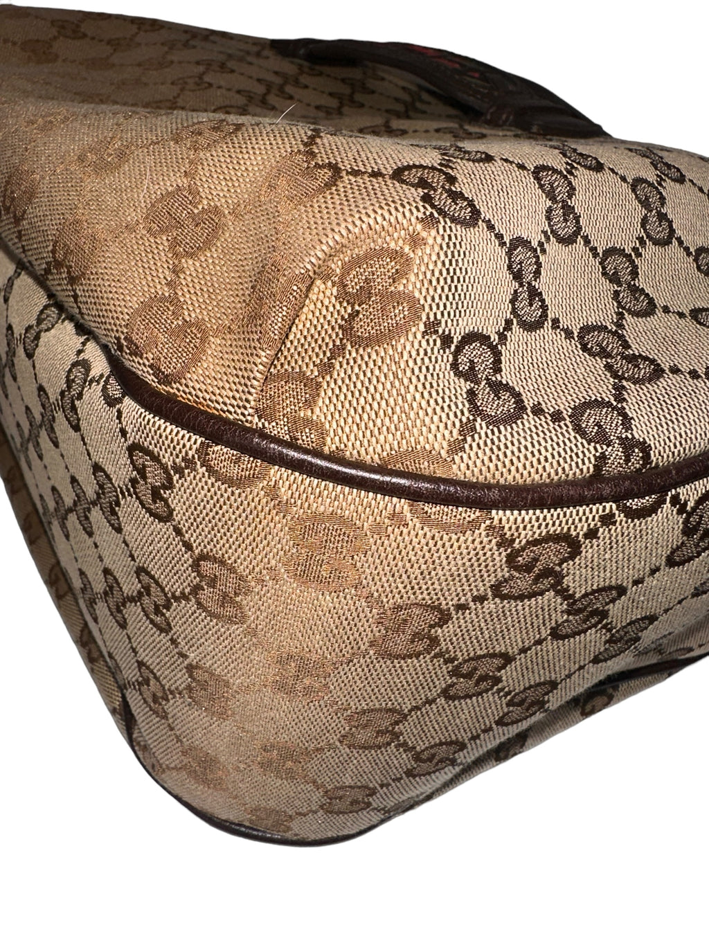 Preloved Gucci GG Supreme Hobo Chain Bag 02042024OPUL