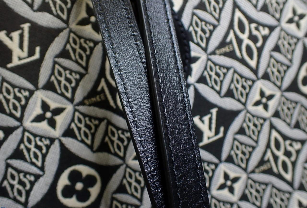 Preloved Louis Vuitton Since 1854 Canvas On The Go GM Monogram 00222025OPUL