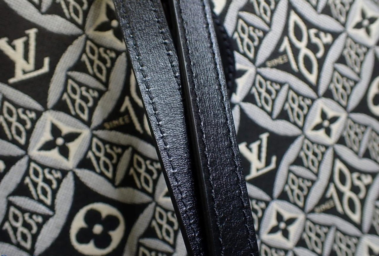 Preloved Louis Vuitton Since 1854 Canvas On The Go GM Monogram 00222025OPUL