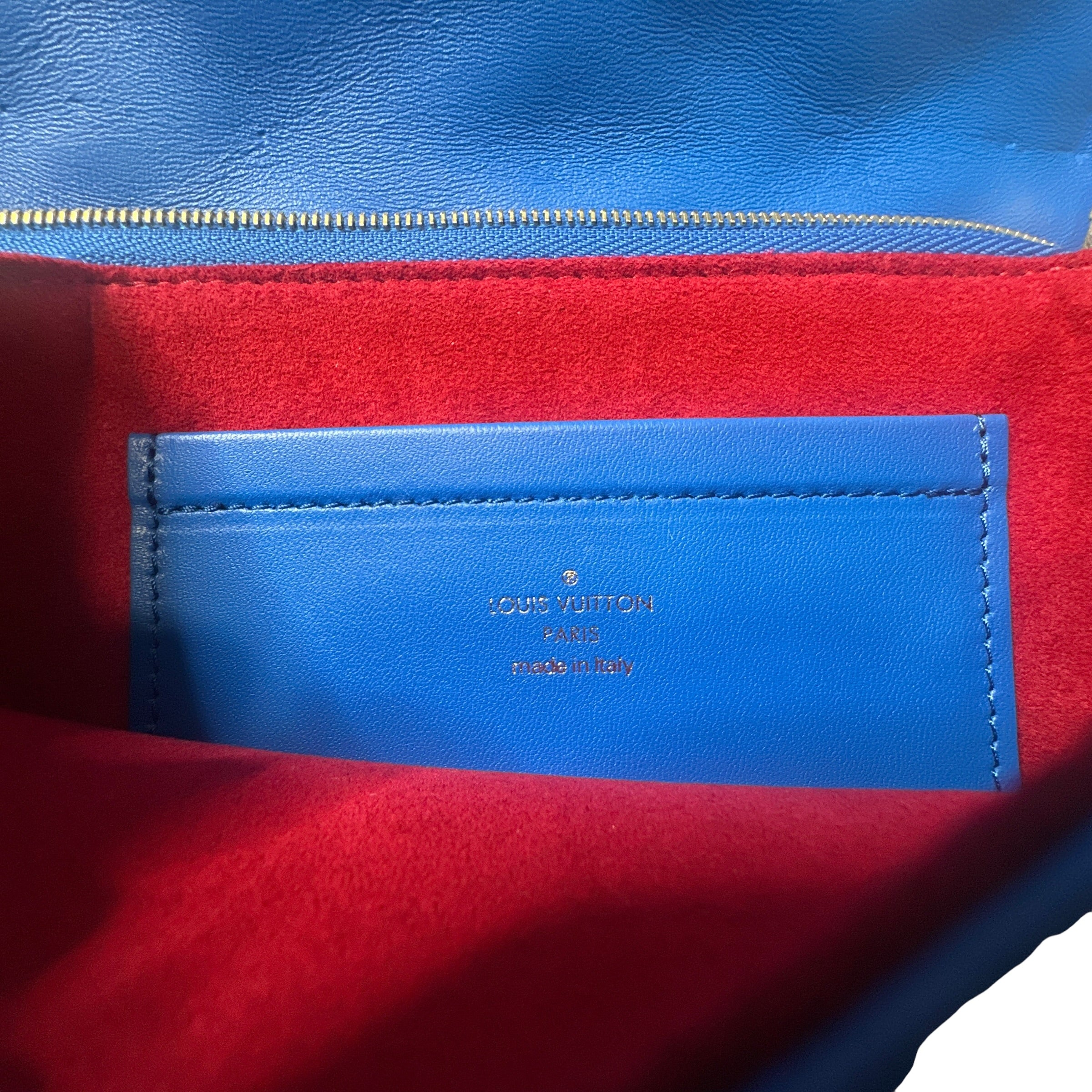 Preloved Louis Vuitton Coussin Pochette Lambskin Crossbody Bag 00212026OPUL