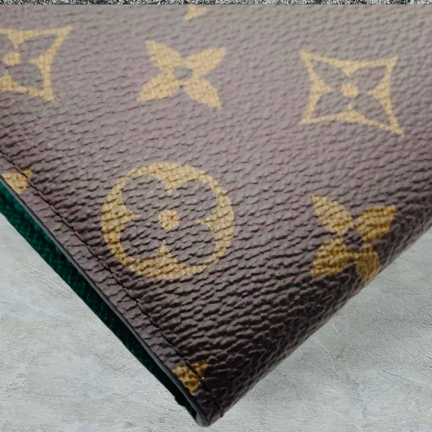 Preloved Louis Vuitton Monogram Portefeulle Emily Green with Box 01682024OPUL