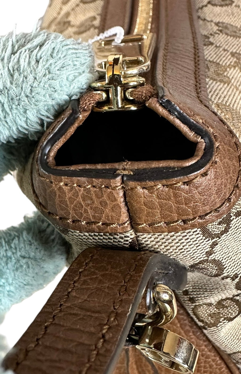 Preloved Gucci Supreme Tote Bag 0072024OPUL