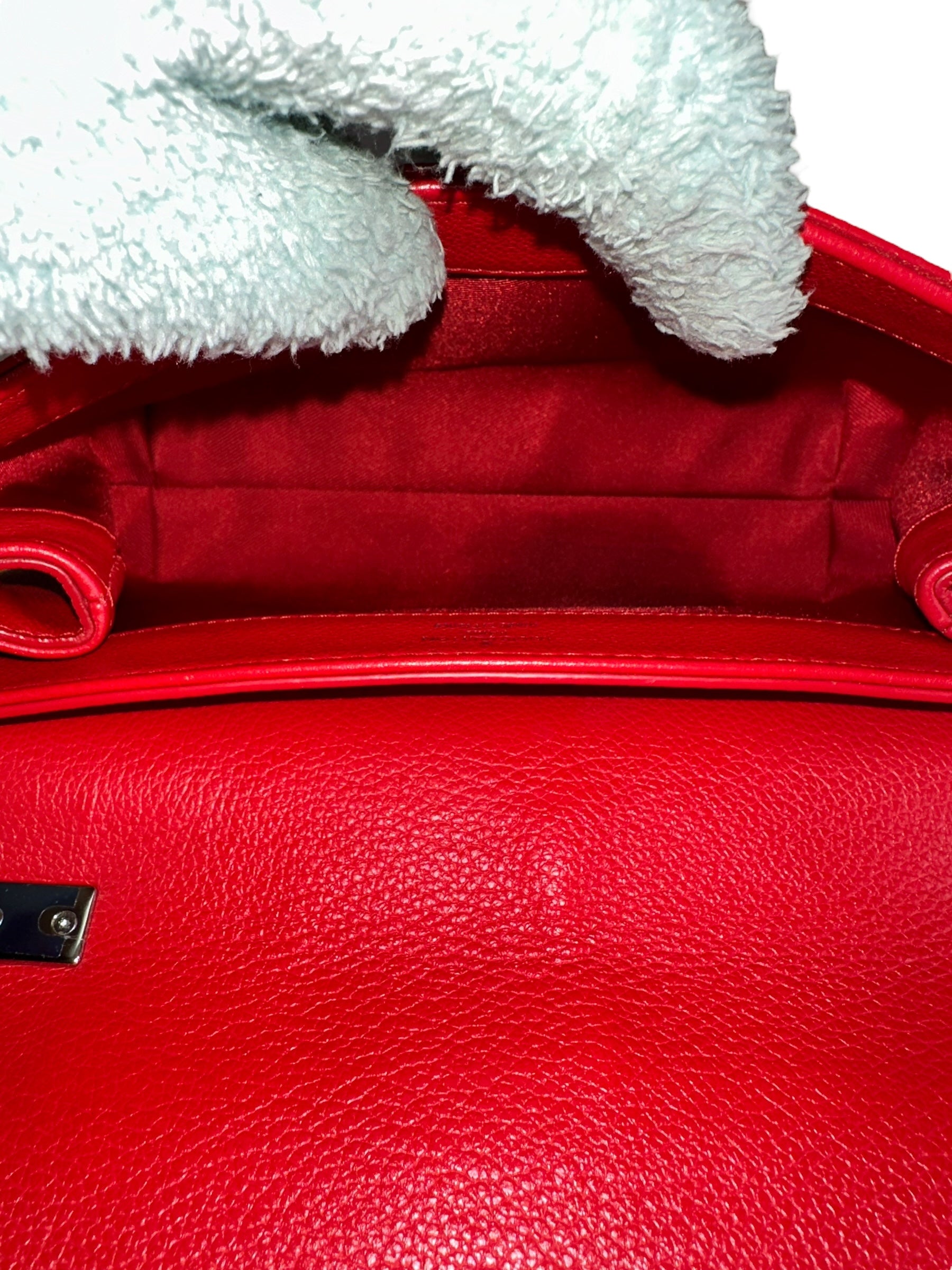 Preloved Louis Vuitton Rubis  Lock Me II BB 01482024OPUL